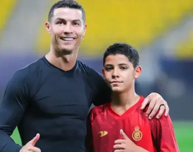 how tall is ronaldo jr