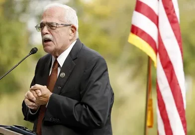 Virginia Representative Gerry Connolly Dies at 75 After Battle with Esophageal Cancer