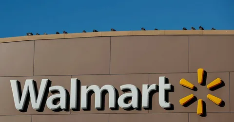 Walmart Announces 1,500 Job Cuts Amid Strategic Restructuring