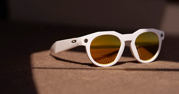 The Meta Oakley sunglasses redefine what smart eyewear can be. They serve not only as a stylish accessory but also as a powerful tool for communication, fitness, and AI-powered interaction