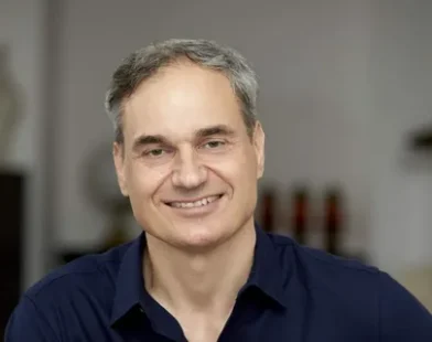 Oliver Haarmann is a name that holds weight in the world of private equity and finance. As a founding partner of Searchlight Capital Partners