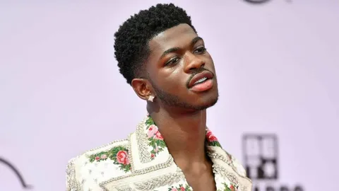 Lil Nas X is one of the most dynamic and talked-about figures in the modern music industry. Known for his unique blend of country